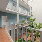 Alojarte BécquerFree parking